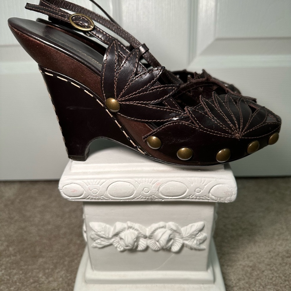 BCBGMaxazria wedge heels, size 7M, mahogany